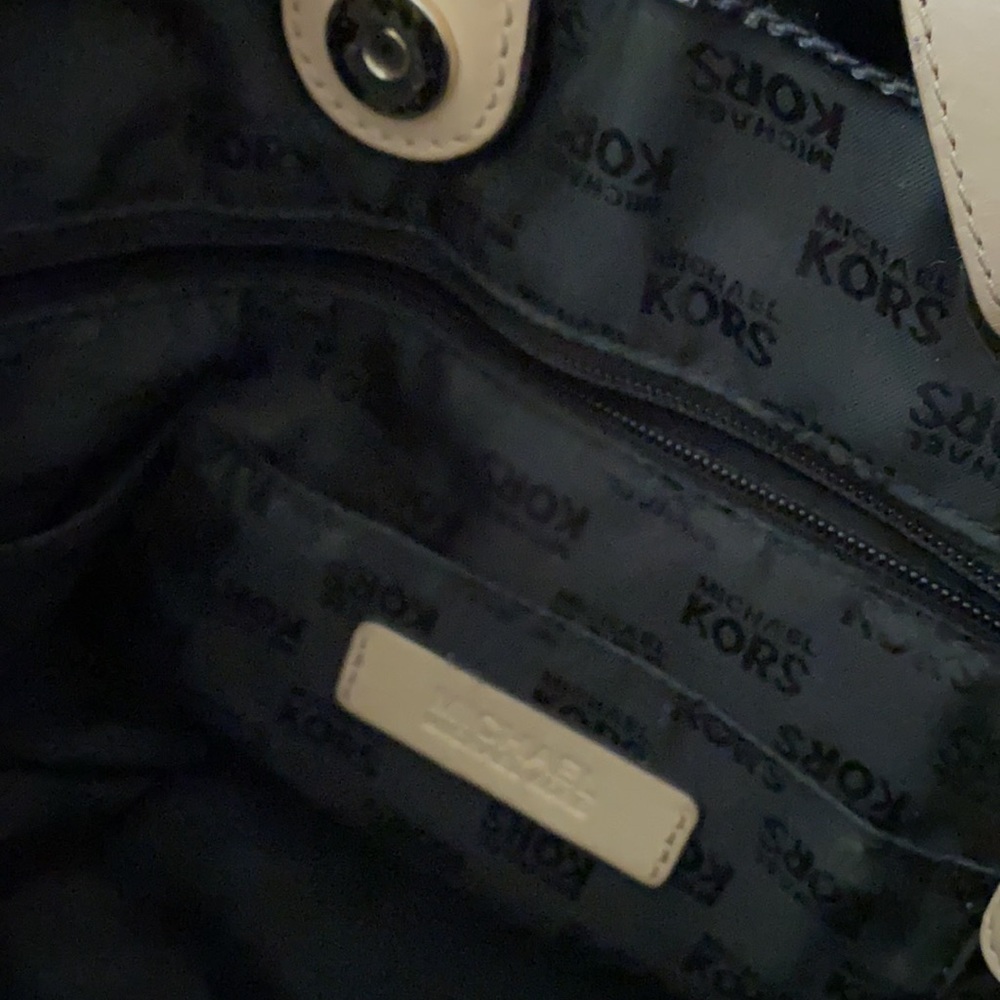 Michael Kors Jet Set Black Patent Leather Logo Tote Bag Purse - Picture 8 of 8